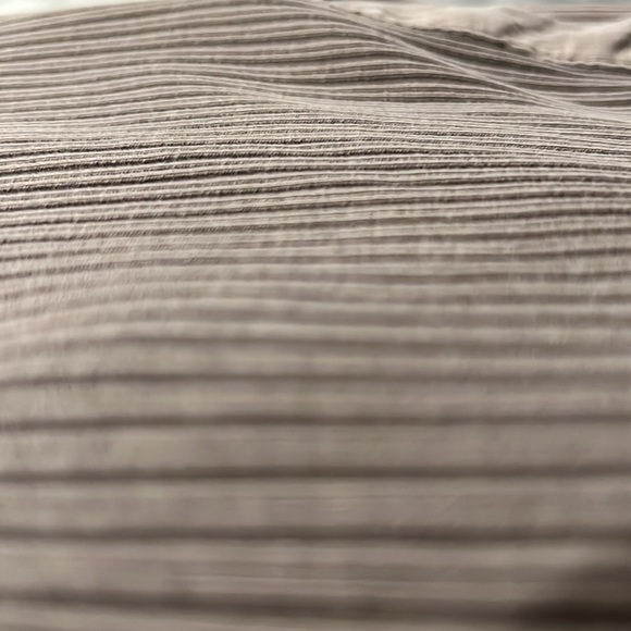 Pilcro ribbed long sleeve tee with slight puff at shoulder - Picture 8 of 8